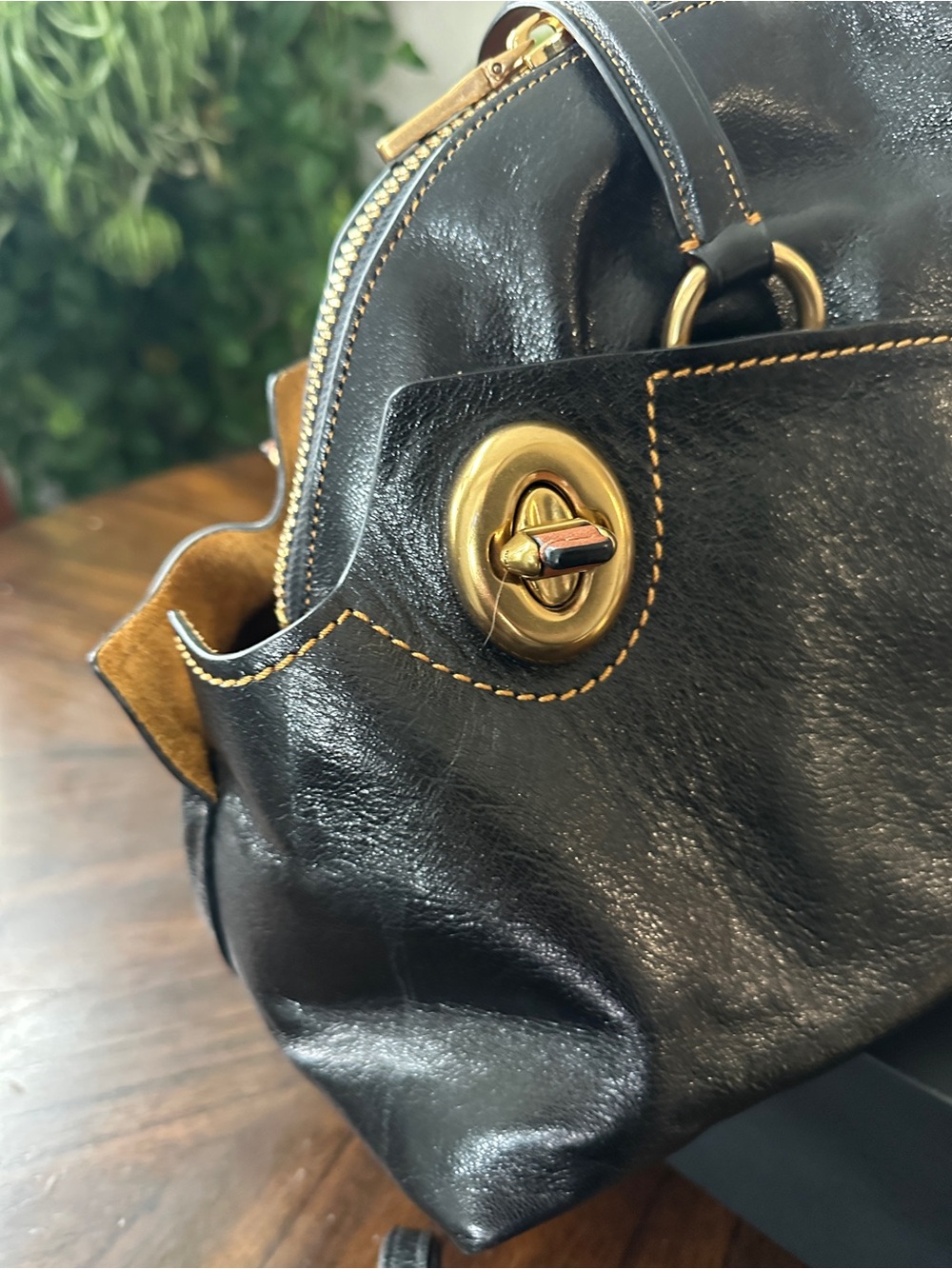 Coach Large Black 1941 Outlaw Satchel with gold tone hardware - Picture 4 of 16